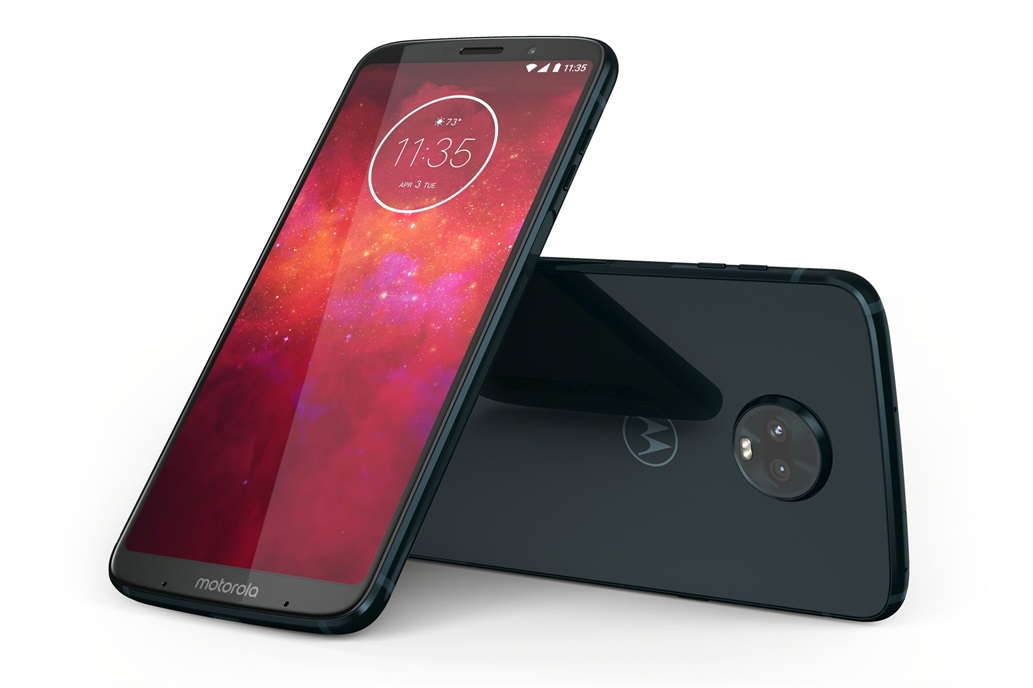 Así es el nuevo smartphone Moto Z3 Play: cámara doble y lector de huellas lateral