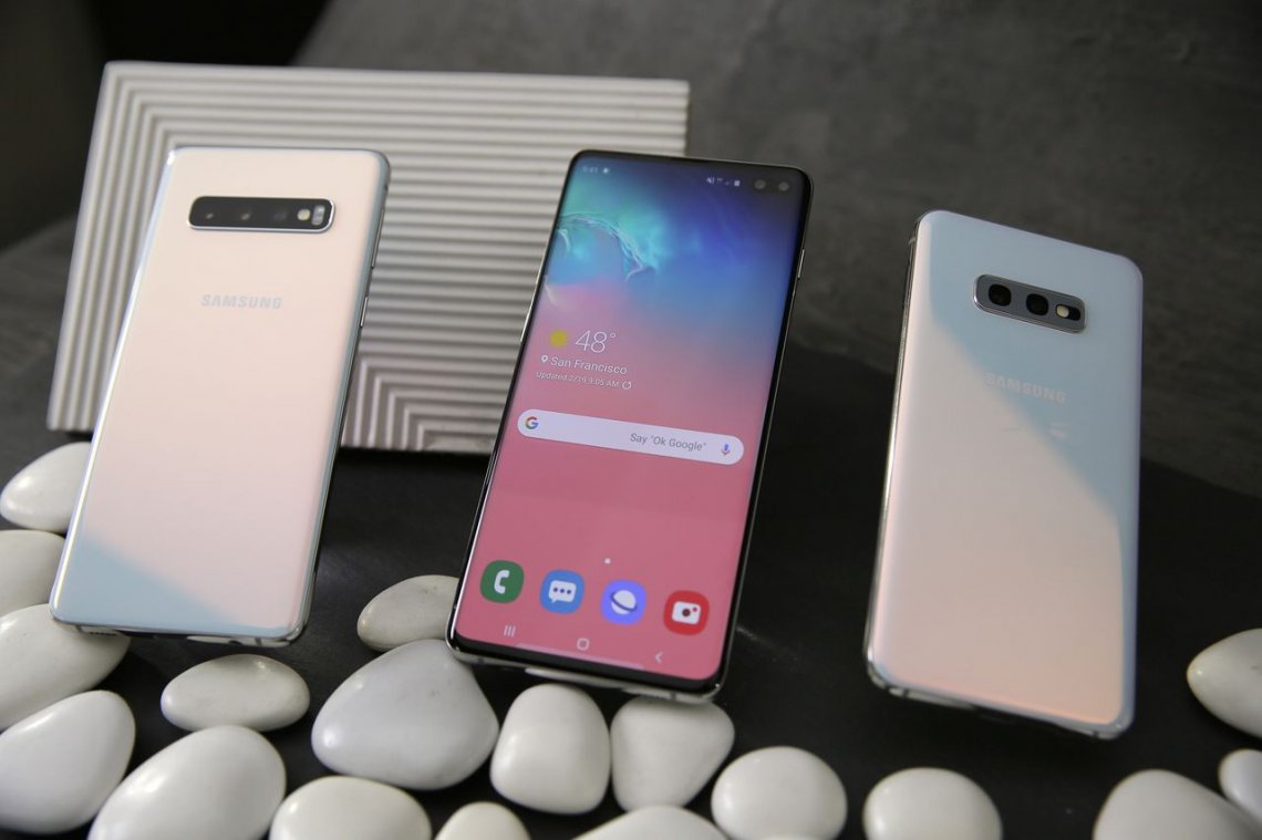 Samsung presentó el Galaxy S10 Plus, dotado con cinco cámaras, y un smartphone plegable de 1.980 dólares