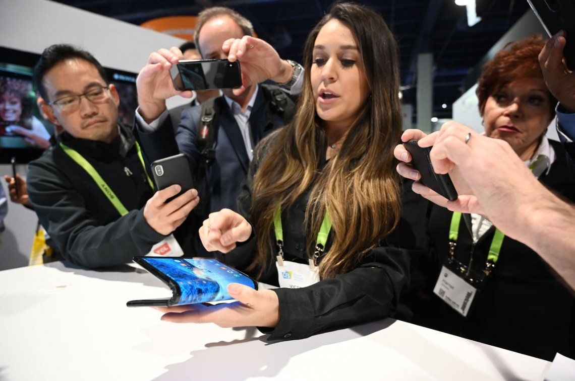 CES 2019: FlexPai, el primer teléfono inteligente con pantalla plegable del mundo